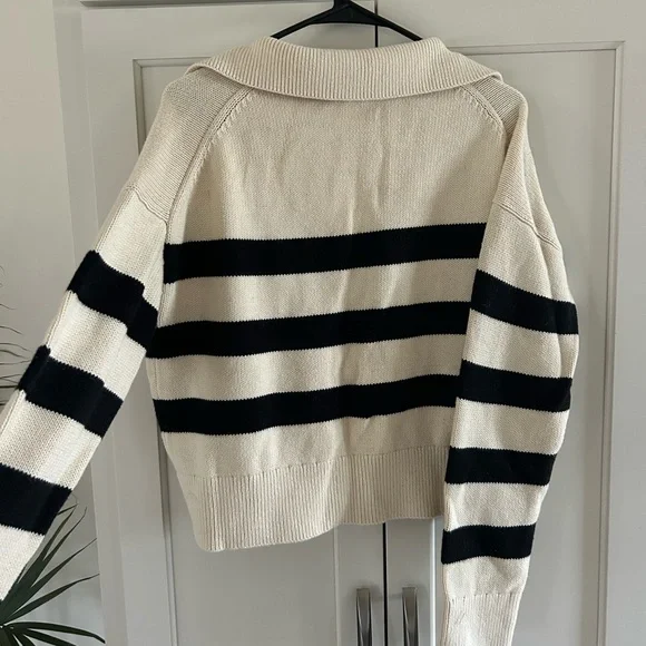 Perfect Condition Velvet Women's Striped Black and Cream Sweater - Picture 3 of 3